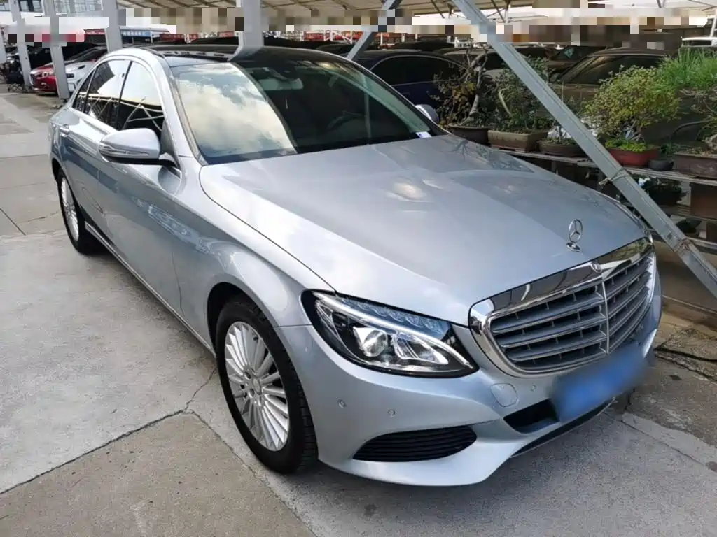 Mercedes-Benz C-Class — миниатюра 4