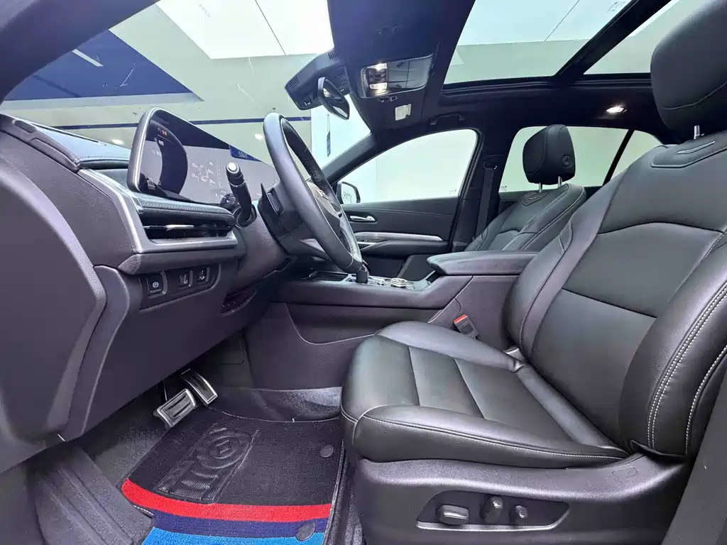 Cadillac XT4 — миниатюра 8