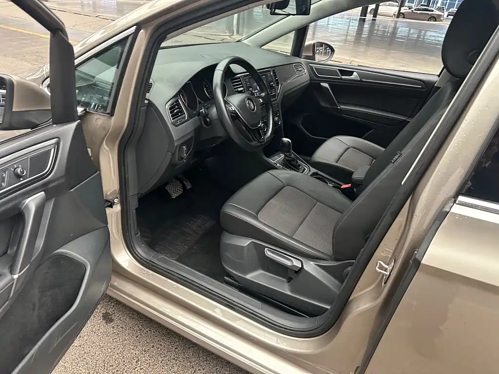 Volkswagen Golf Sportsvan — миниатюра 14