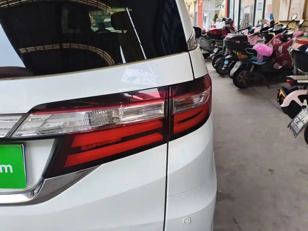 Honda Odyssey — миниатюра 8