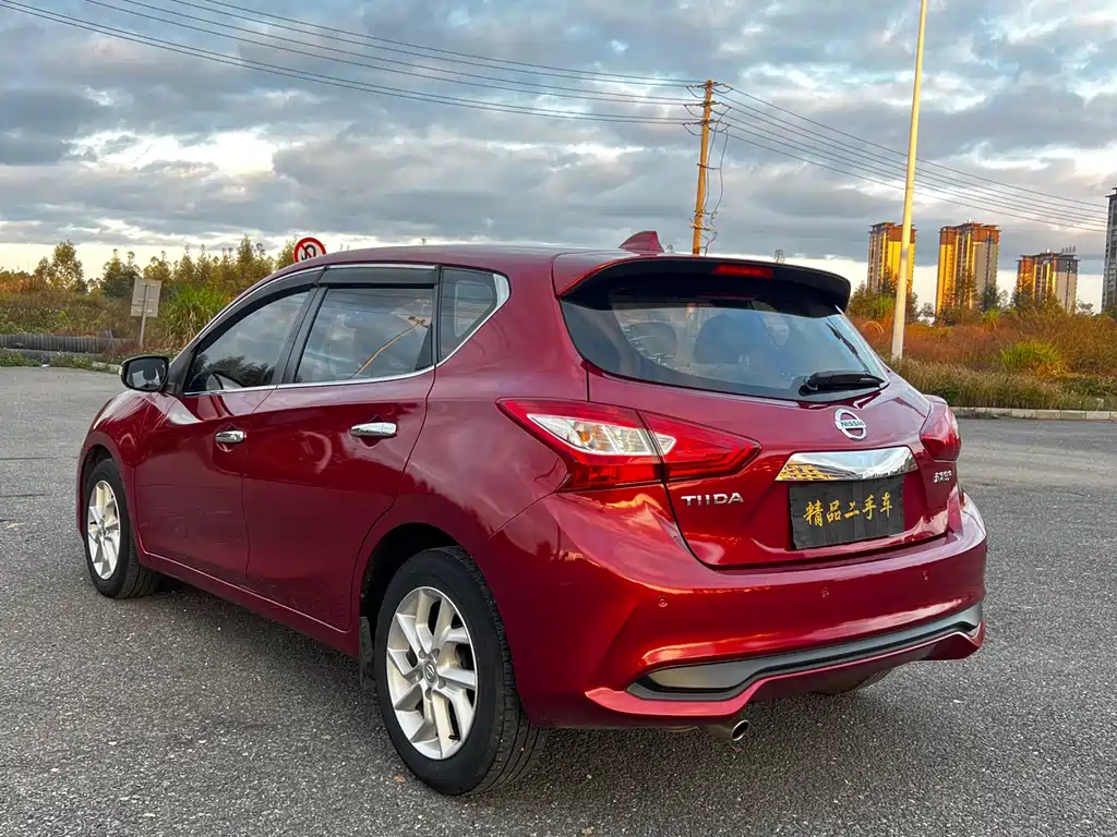 Nissan Tiida 2021 1.6L CVT