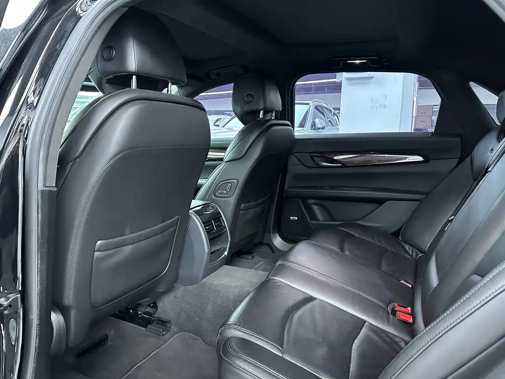 Cadillac CT6 — миниатюра 10