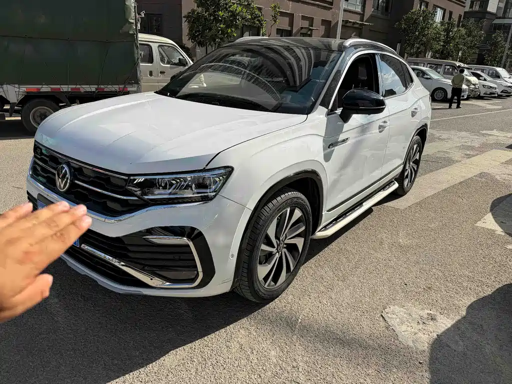 Volkswagen X 2021