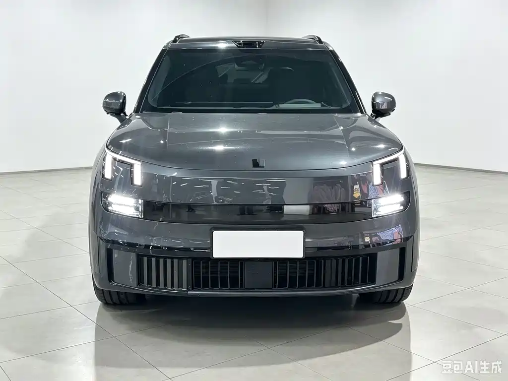 Lynk & Co 900 — миниатюра 2
