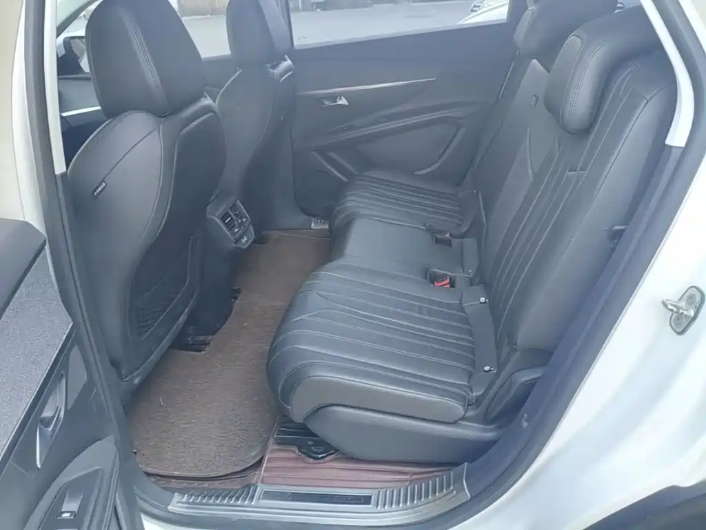Peugeot 5008 — миниатюра 17
