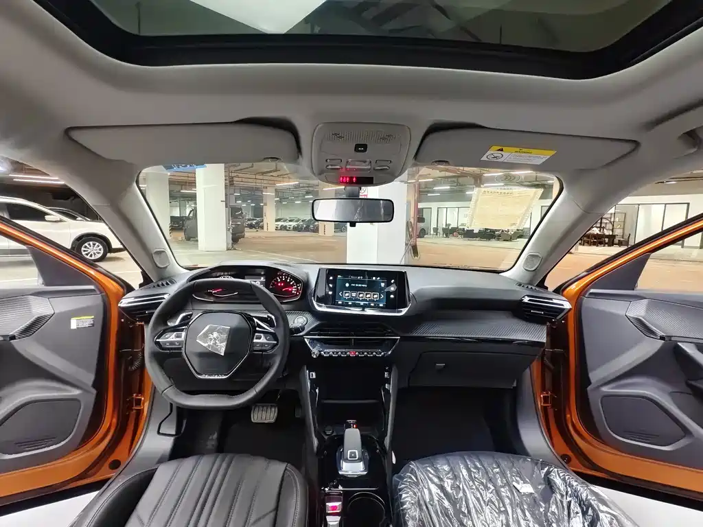 Peugeot 2008 — миниатюра 13