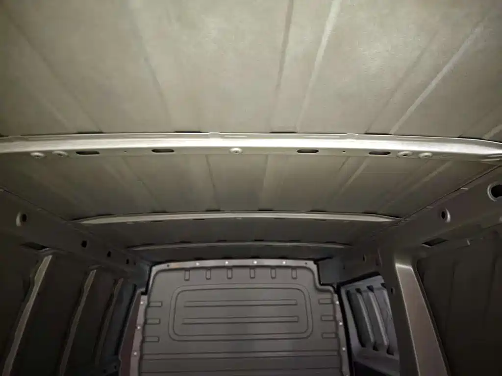 Wuling Yangguang — миниатюра 18