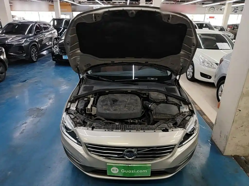 Volvo S60 — миниатюра 20