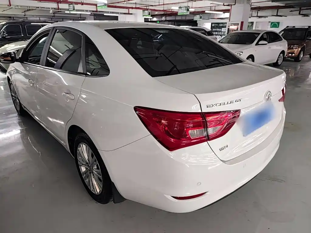 Buick Excelle — миниатюра 5