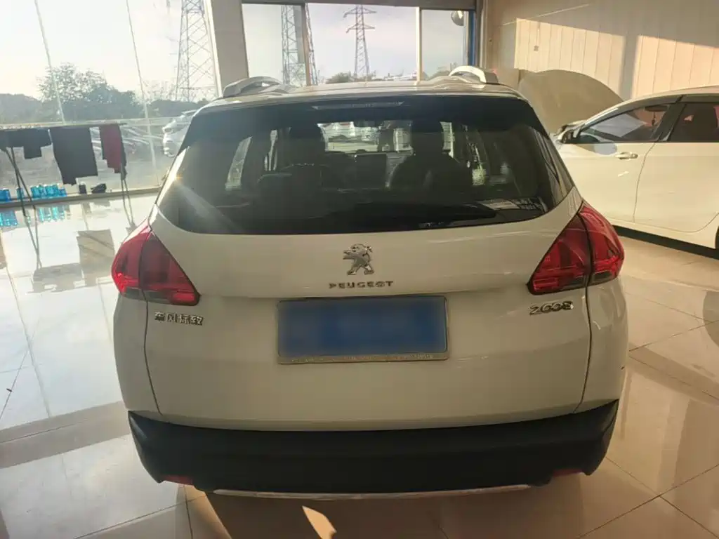 Peugeot 2008 — миниатюра 6