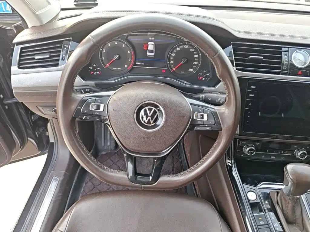 Volkswagen Phideon — миниатюра 11