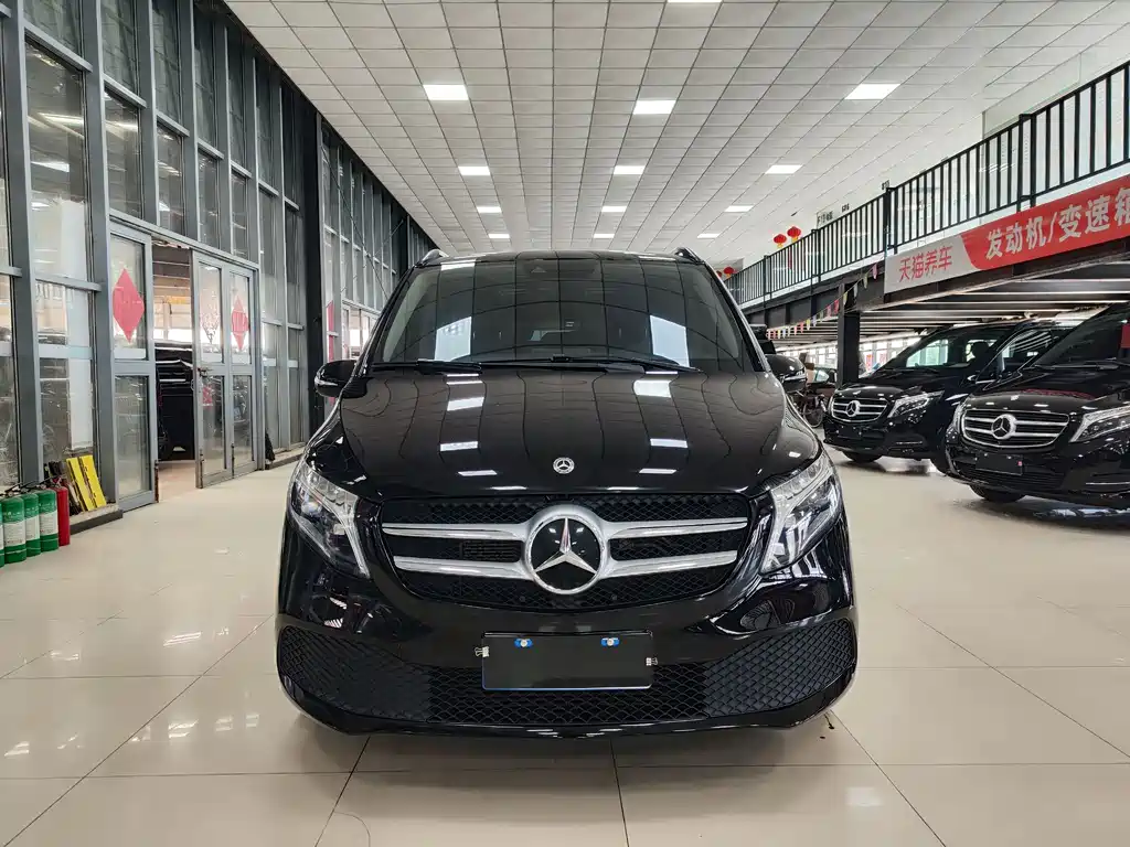 MERCEDES-BENZ V CLASS