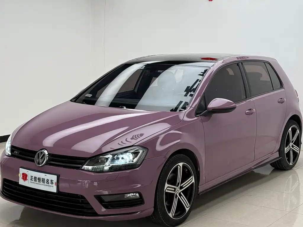 VOLKSWAGEN GOLF