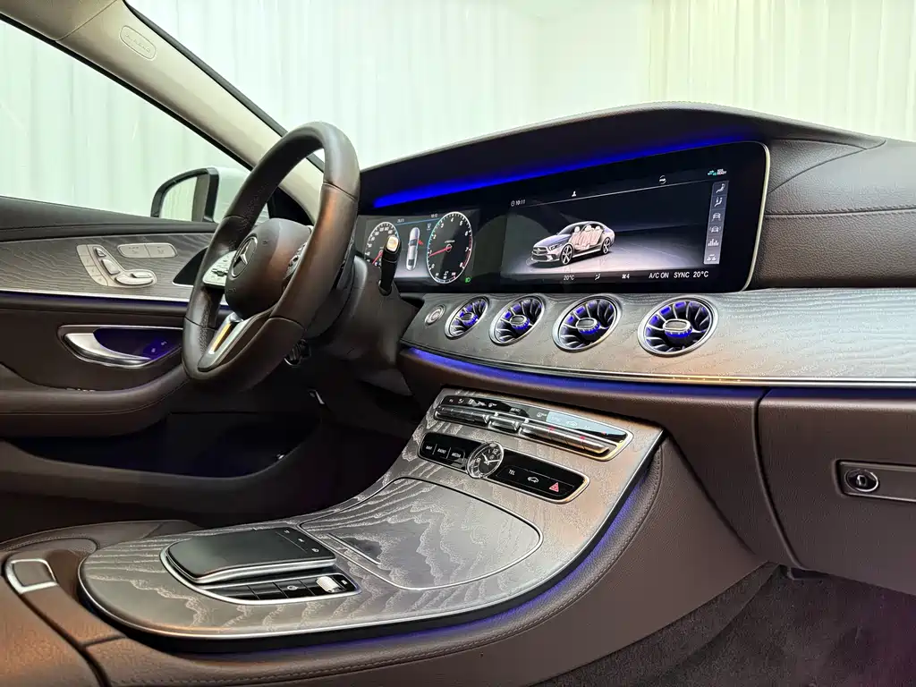 Mercedes-Benz CLS — миниатюра 10