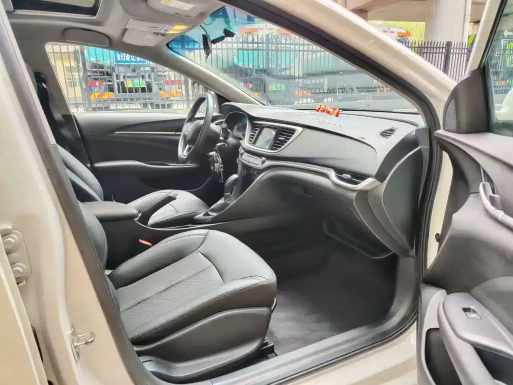 Buick Excelle — миниатюра 8