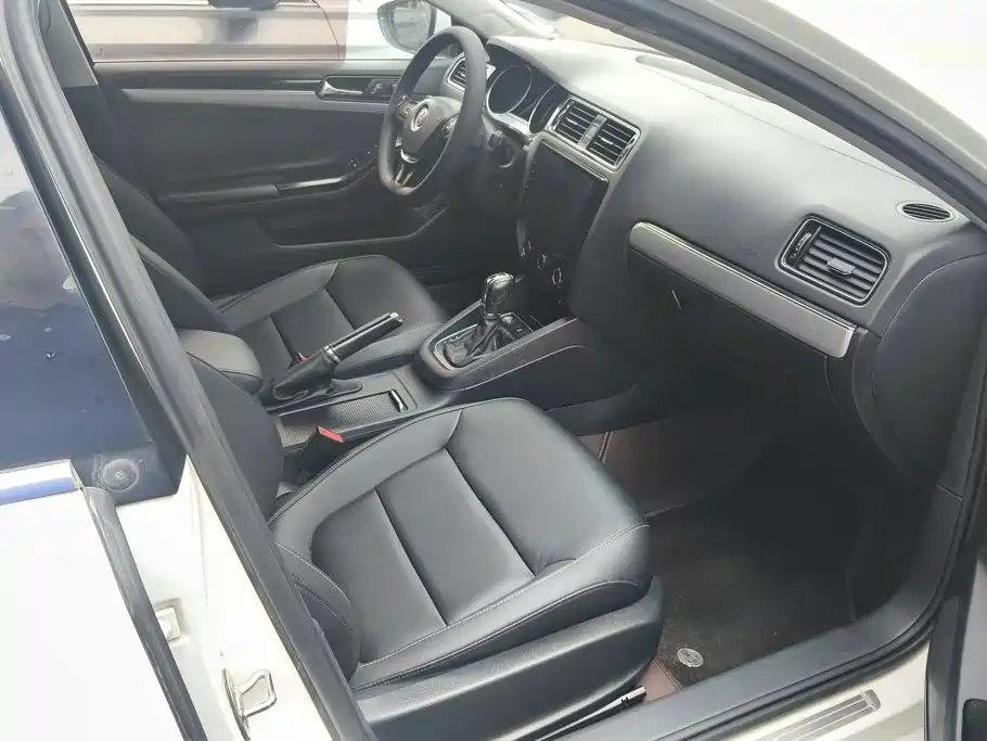 Volkswagen Sagitar — миниатюра 8