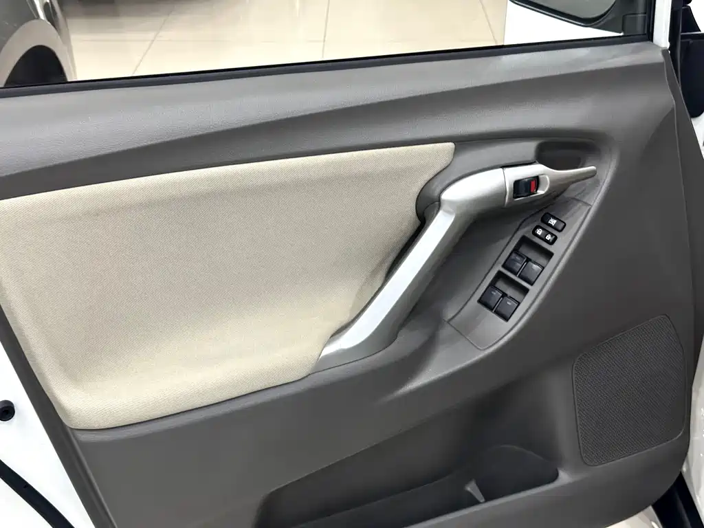 Toyota Verso — миниатюра 11