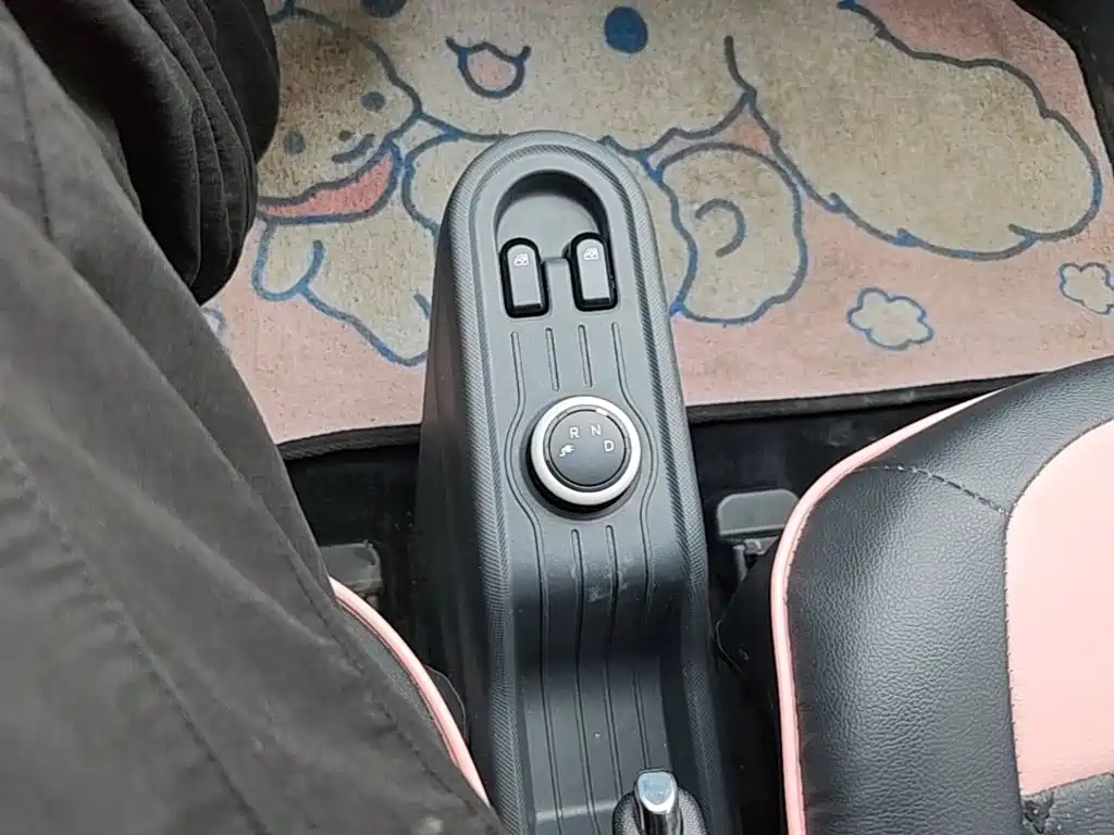 Wuling MINIEV — миниатюра 14