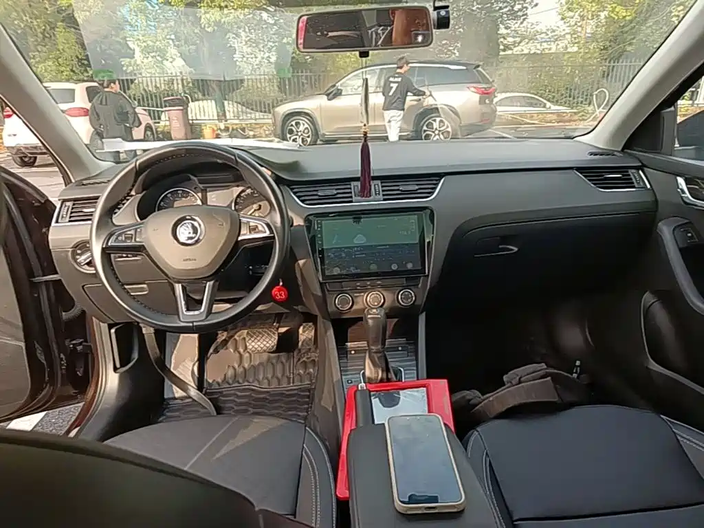 Skoda Octavia — миниатюра 10