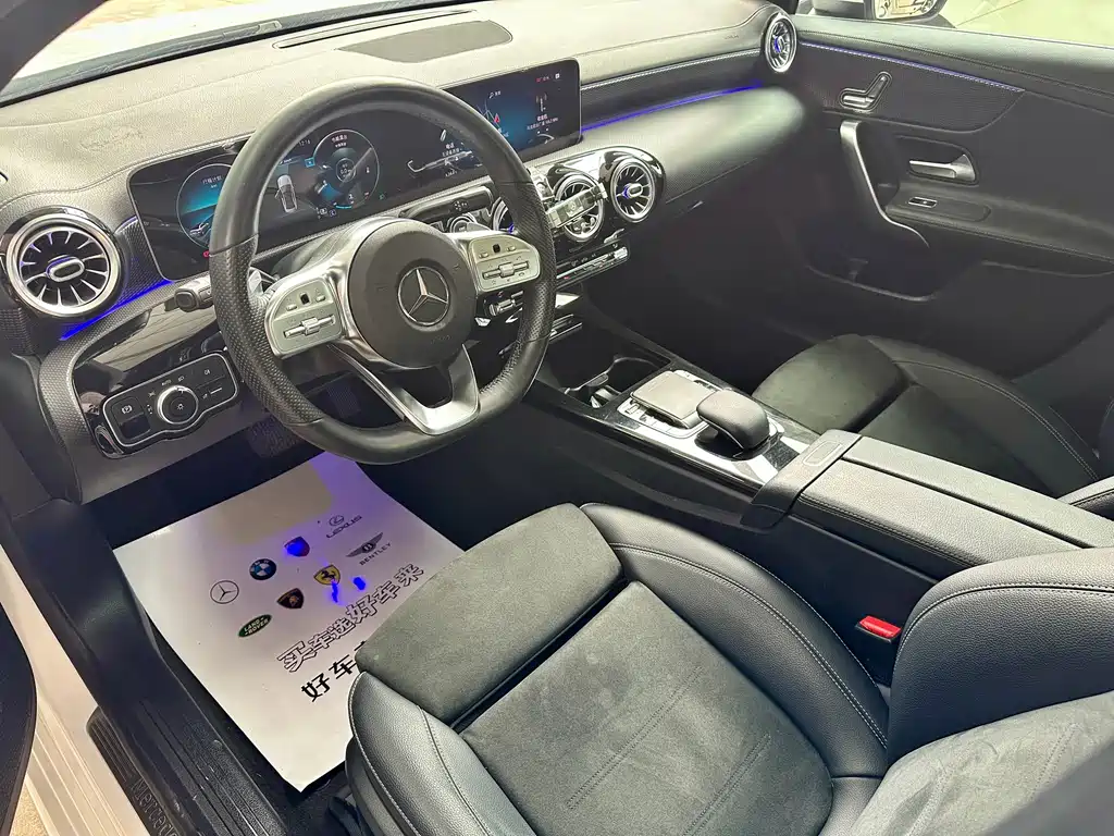 Mercedes-Benz A-Class — миниатюра 8