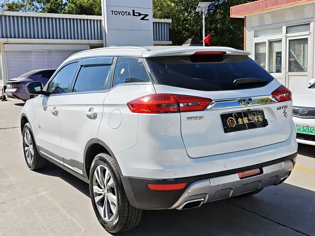Geely Boyue — миниатюра 2