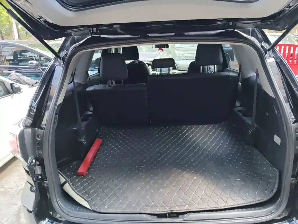 Toyota Highlander — миниатюра 19