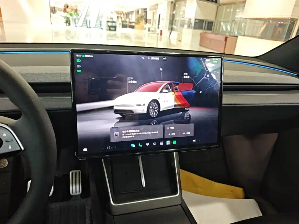 Tesla Model Y L — миниатюра 13