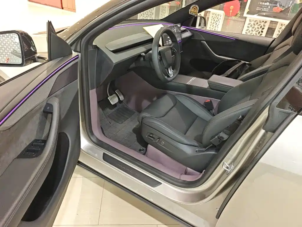 Tesla Model Y L — миниатюра 16
