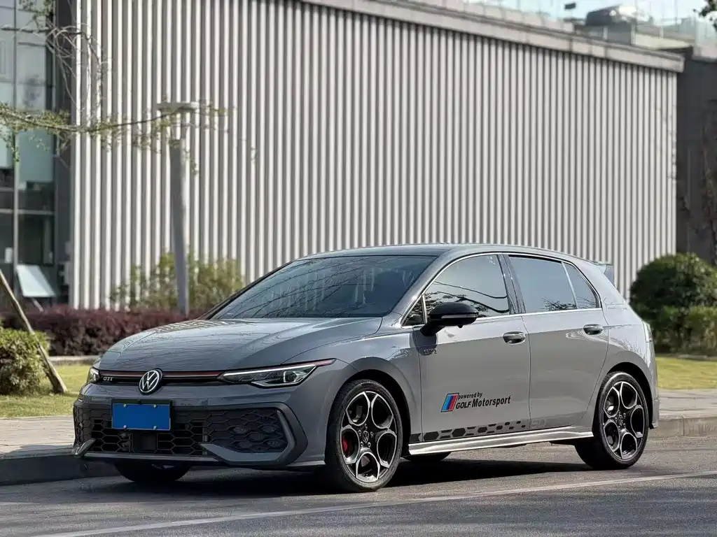 Volkswagen Golf GTI 2025