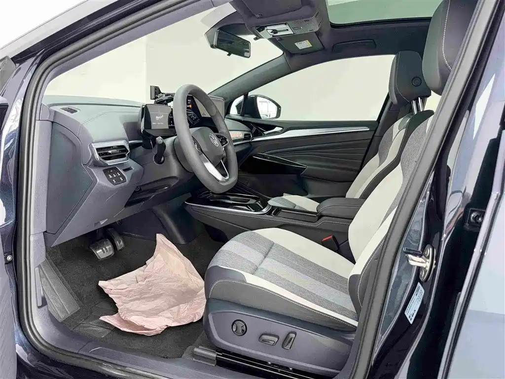 Volkswagen ID.4 Crozz — миниатюра 4