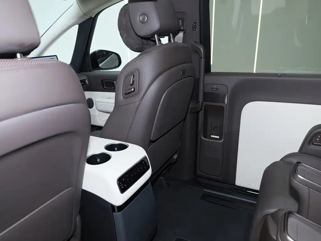 Li Auto Li MEGA — миниатюра 33