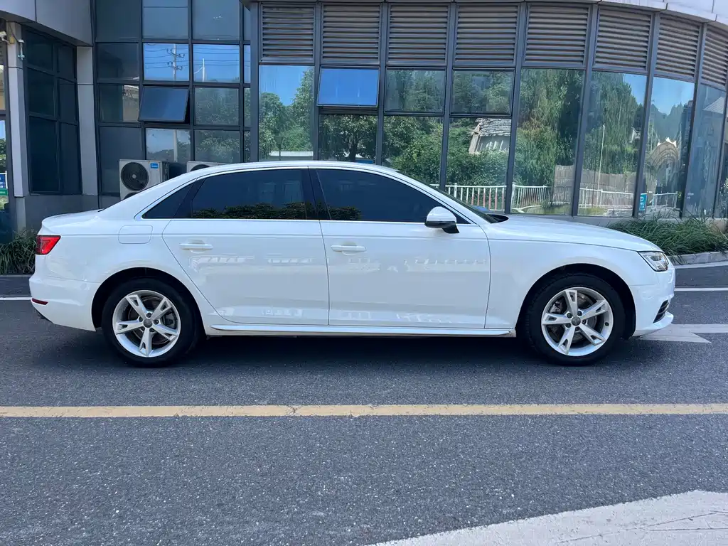 Audi A4L — миниатюра 8