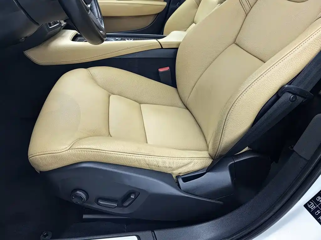 Volvo S90 — миниатюра 20