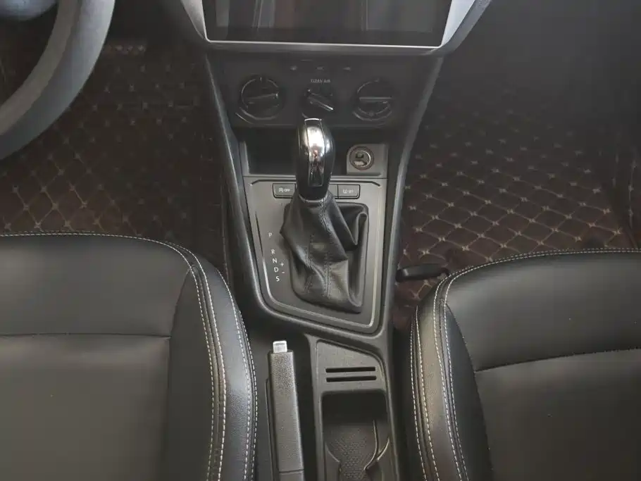 Volkswagen Lavida — миниатюра 16