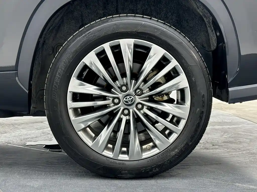Toyota Highlander — миниатюра 30