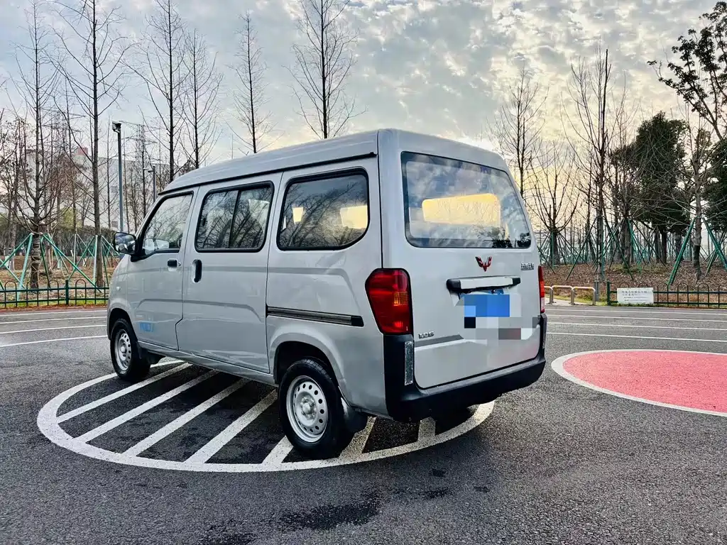 Wuling Zhiguang — миниатюра 9