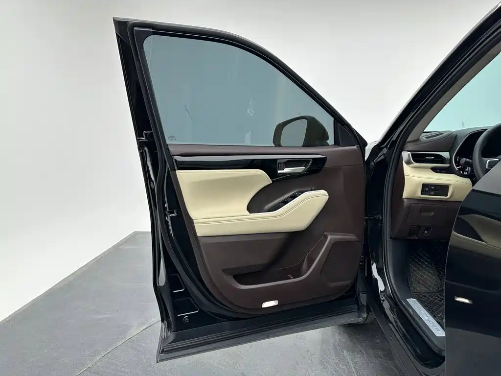Toyota Highlander — миниатюра 11