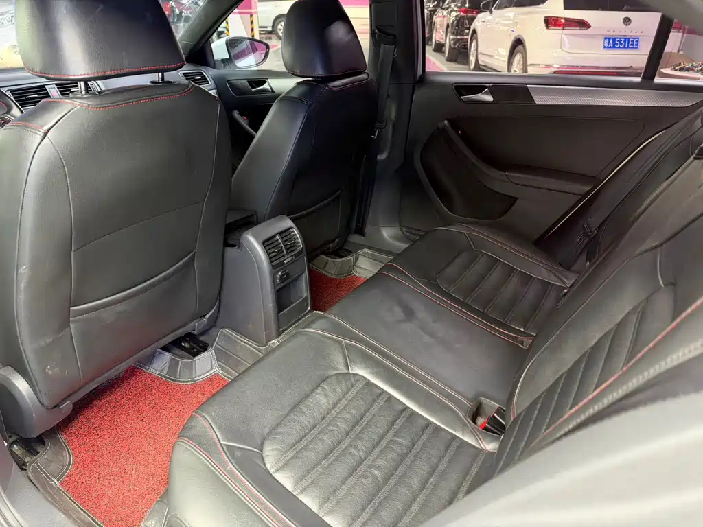 Volkswagen Sagitar — миниатюра 13