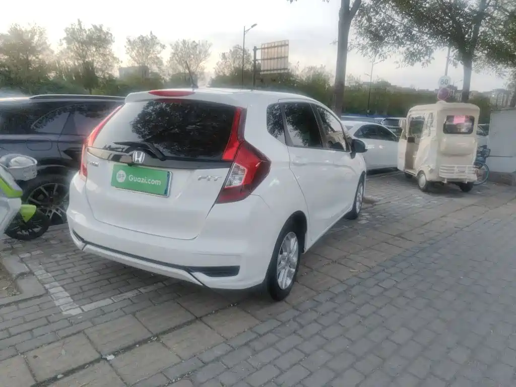 Honda Fit — миниатюра 25
