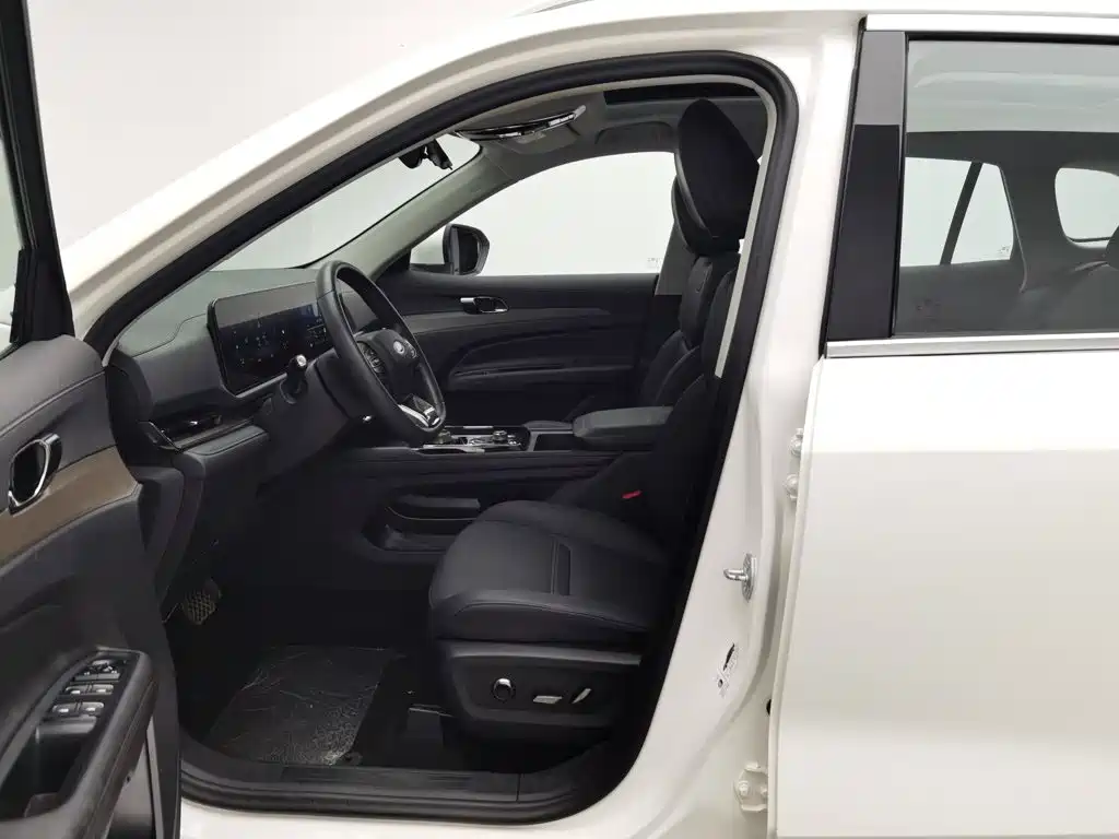 Ford Equator Sport — миниатюра 10