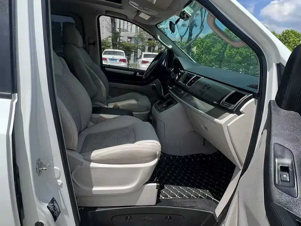 SAIC MAXUS CHASE G10