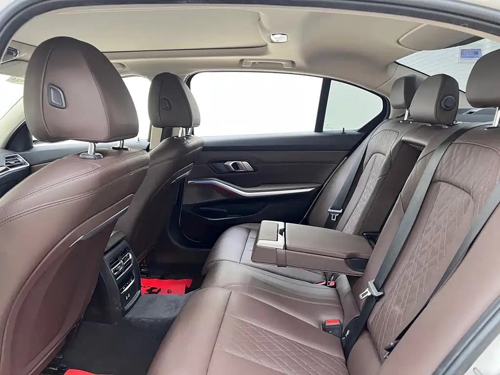 BMW i3 — миниатюра 17