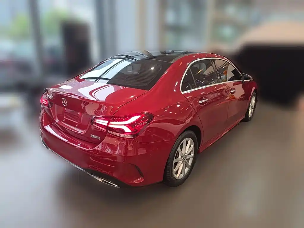 Mercedes-Benz A-Class — миниатюра 10