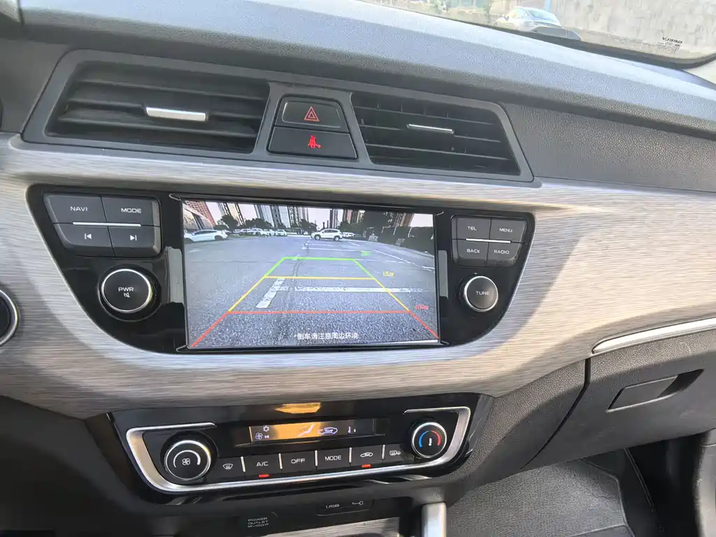 Geely Vision X3 — миниатюра 20