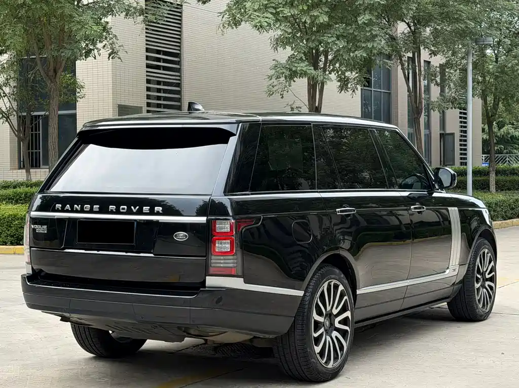 Land Rover Range Rover — миниатюра 16