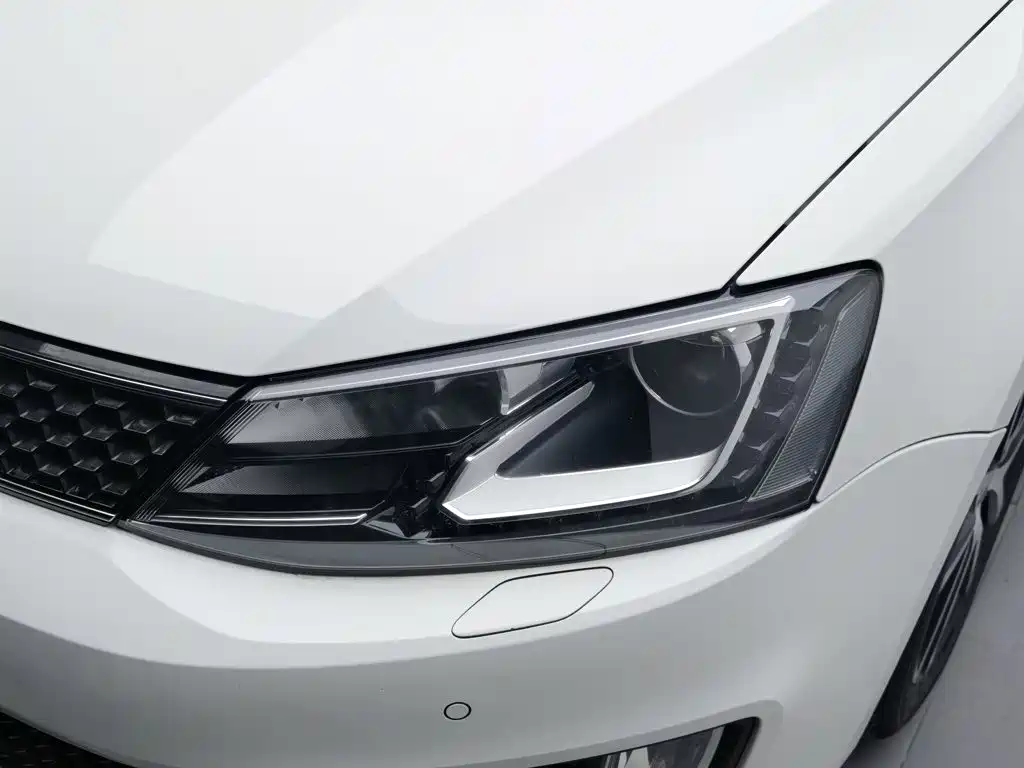 Volkswagen Sagitar — миниатюра 7