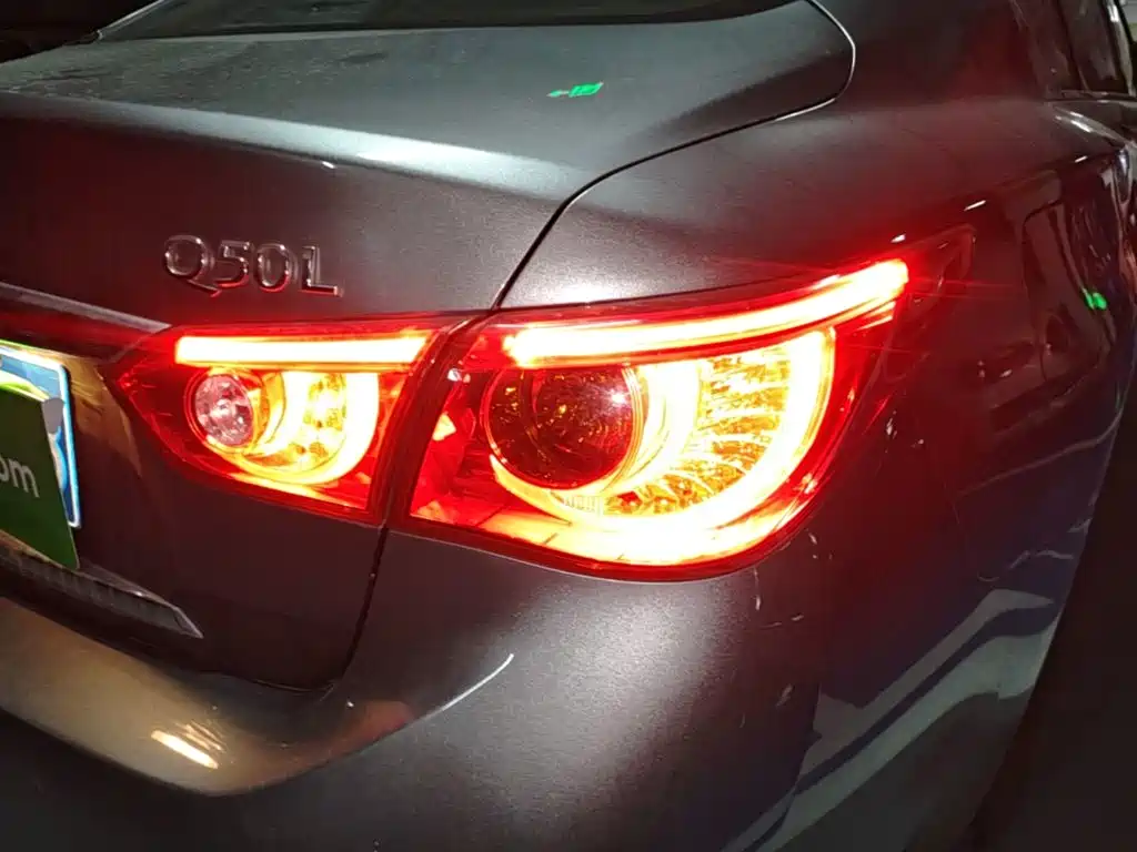 Infiniti Q50L — миниатюра 8