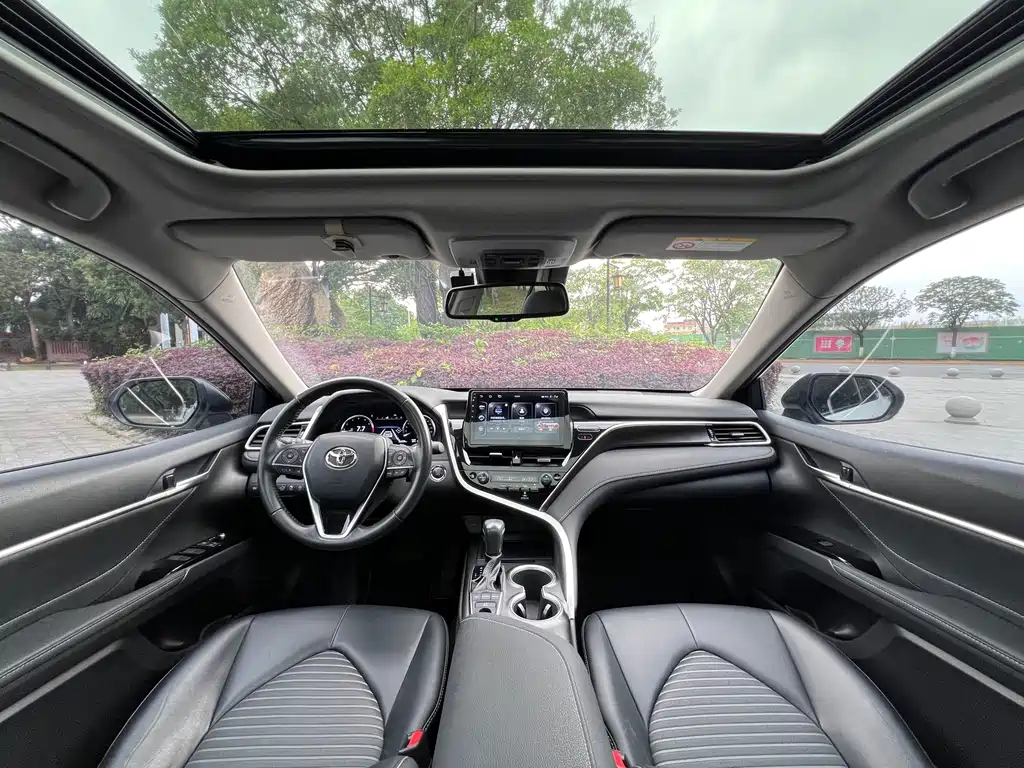 Toyota Camry 2023 2.5S