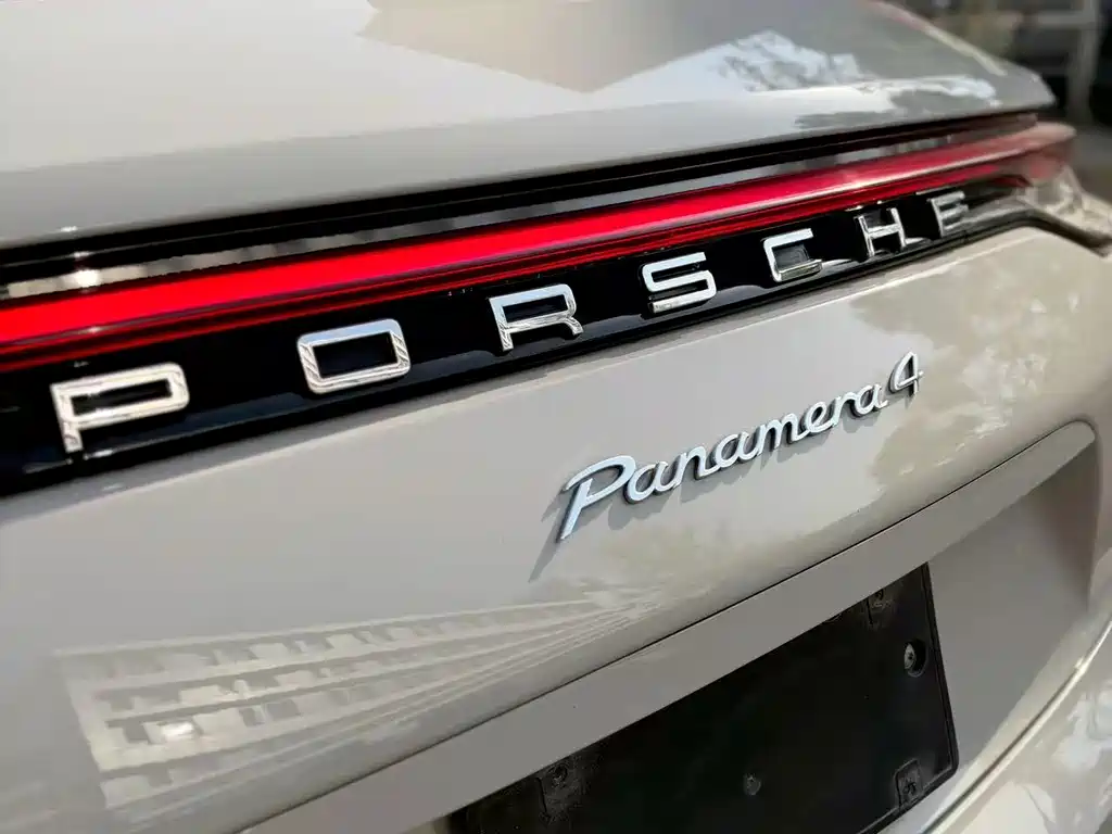 Porsche Panamera — миниатюра 10