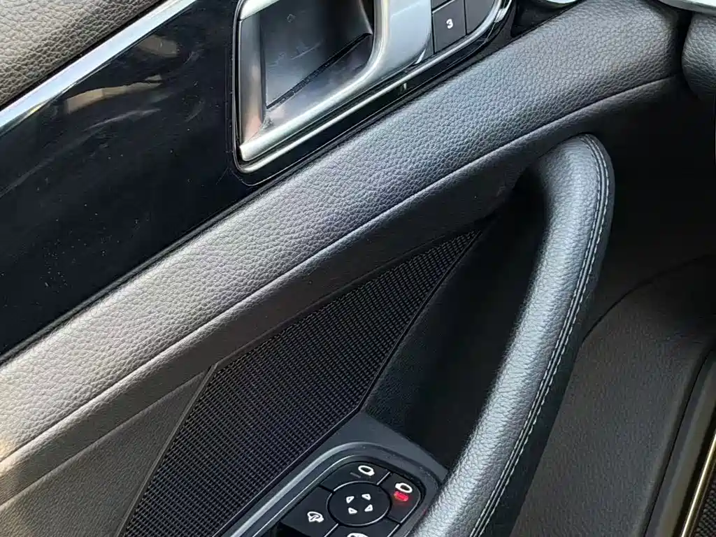 Porsche Panamera — миниатюра 20